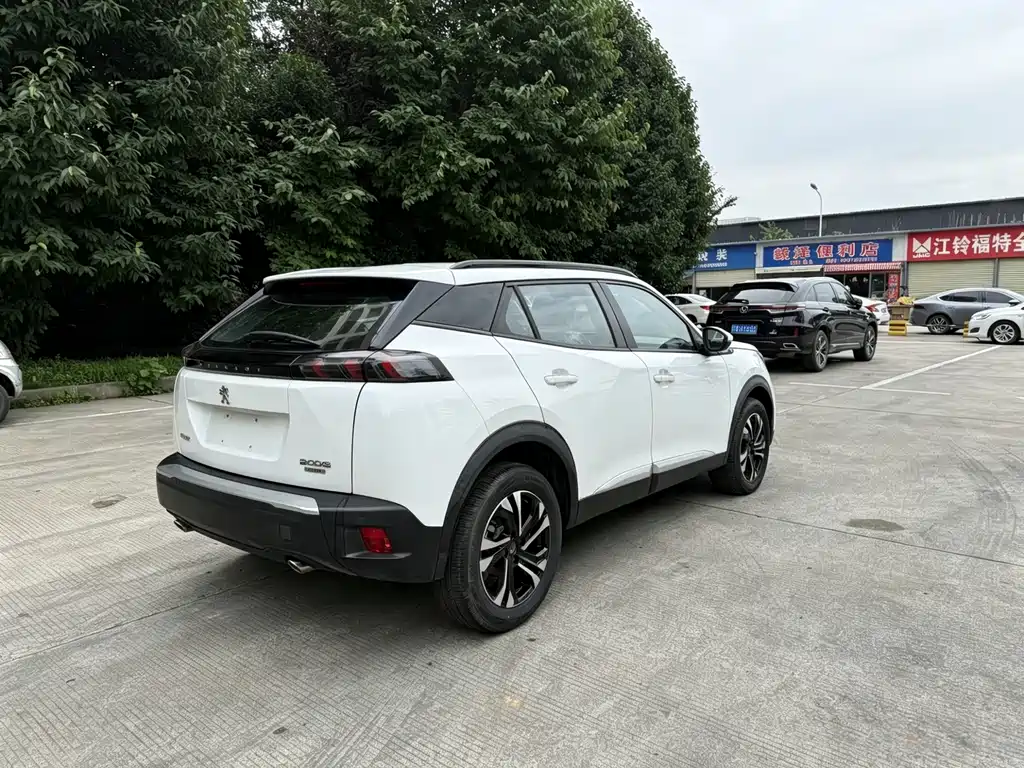 Peugeot 2008 2022 230 THP THE ONE