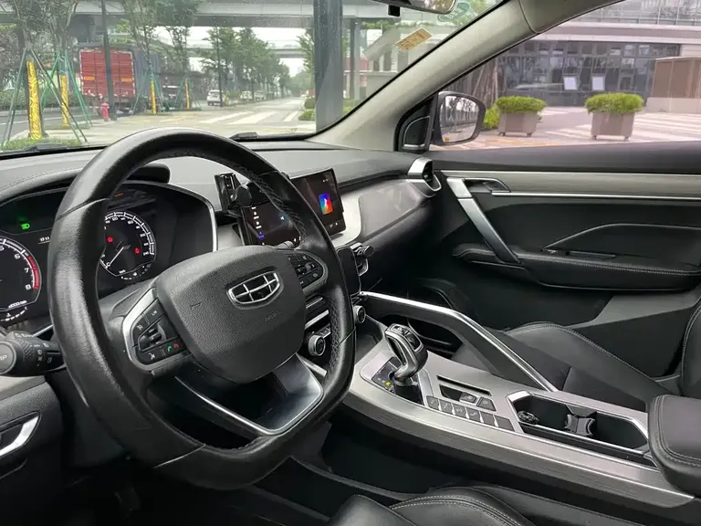 Geely Binyue 260 T DCT Knight CN-VI