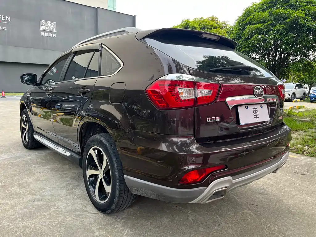 BYD S7 比亚迪S7 2016款 2.0 T 自动旗舰型