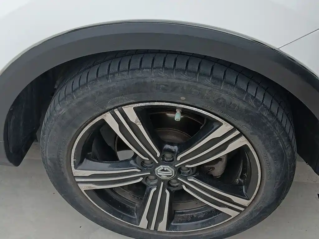 MG ZS 1.5 L Auto Luxury CN-V