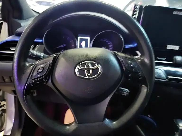 Toyota C-HR 丰田C-HR 2018款 2.0 L 豪华天窗版 国V