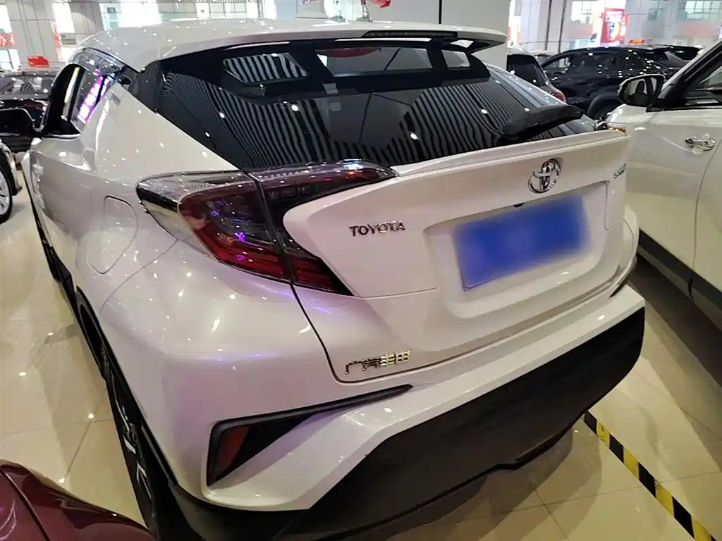 Toyota C-HR 丰田C-HR 2018款 2.0 L 豪华天窗版 国V
