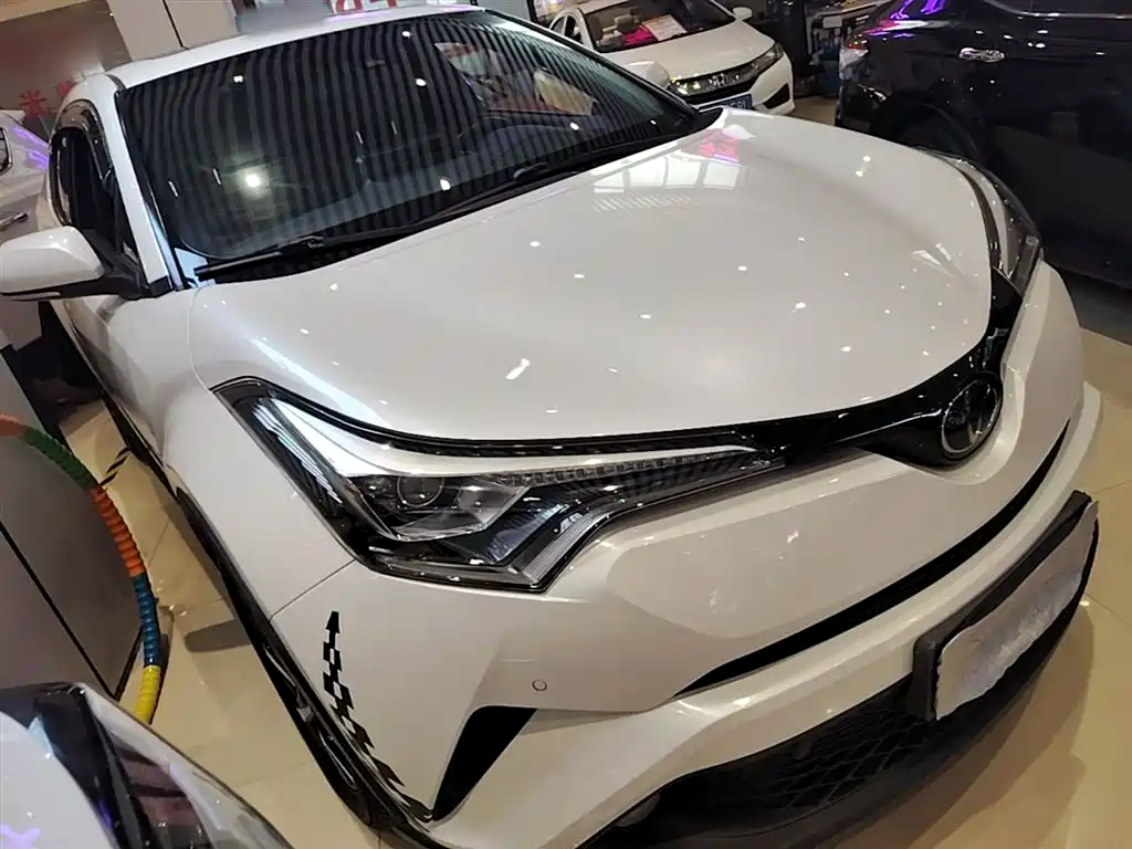 Toyota C-HR 丰田C-HR 2018款 2.0 L 豪华天窗版 国V