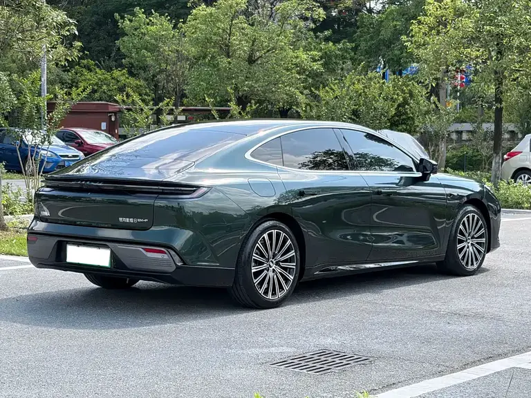 Geely Galaxy Xingyao 8 130 km EM-P Starship