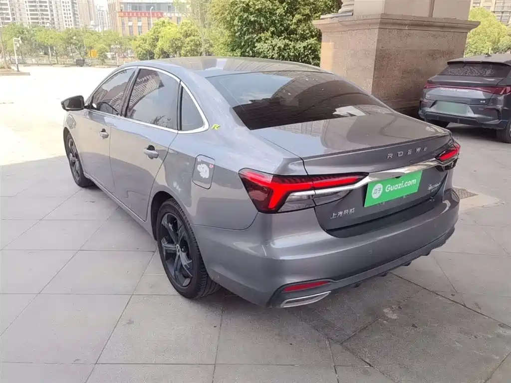 Roewe i6 MAX 荣威i6 MAX 2020款 300 TGI 自动爽酷智驾版