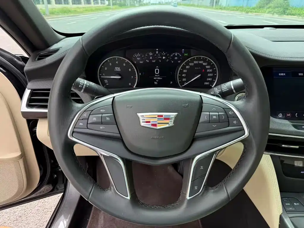 Cadillac CT6 28 T Fashion