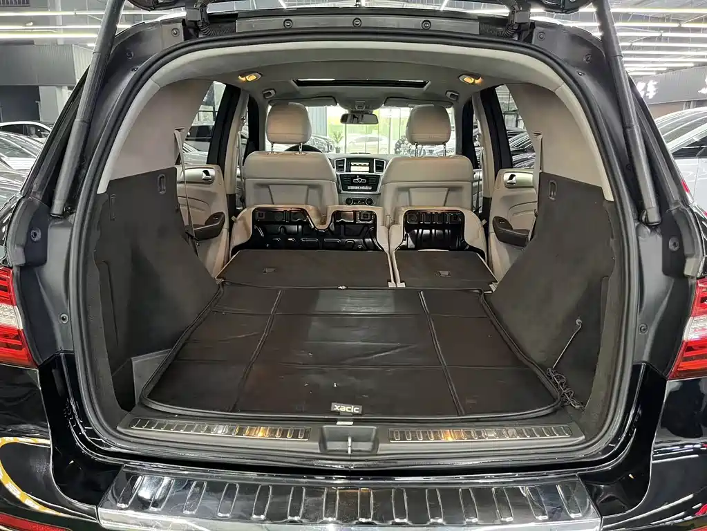 Mercedes-Benz M-Class ML 320 4 MATIC