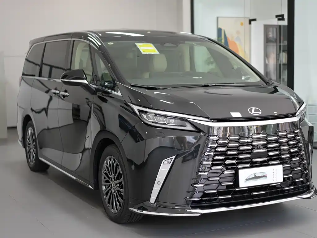 Lexus LM 500 h 6-seat Supreme