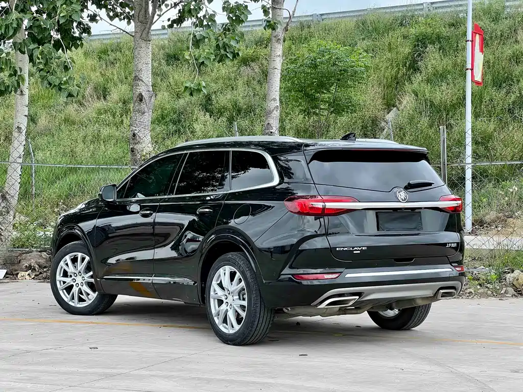 Enclave 652 T 4 WD Premium Flagship 7-seat