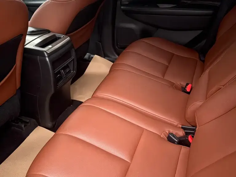 Nissan Murano 2.5 L XL 2 WD Connected Luxury CN-V