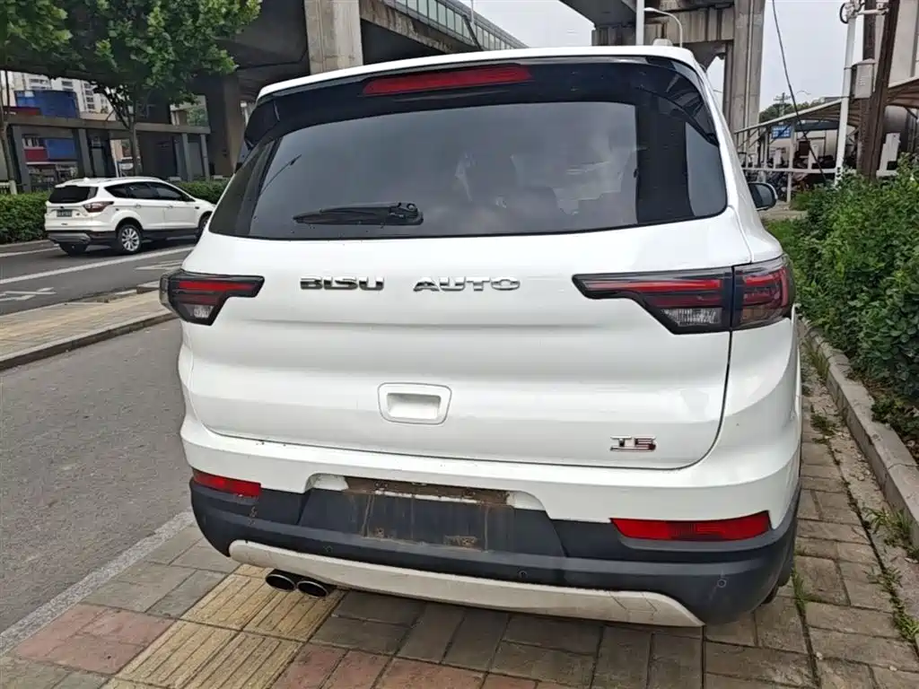 Bisu T5 比速T5 2017款 1.5 T 手动尊贵型