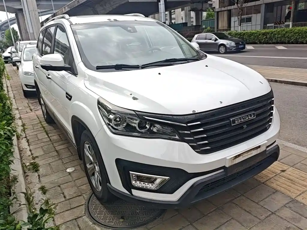Bisu T5 比速T5 2017款 1.5 T 手动尊贵型