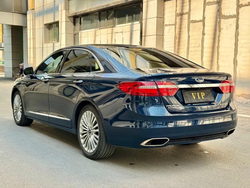Taurus EcoBoost 245 Supreme