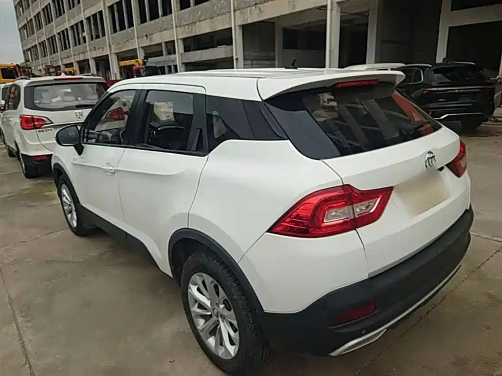 Brilliance V3 1.5 L Manual Comfort