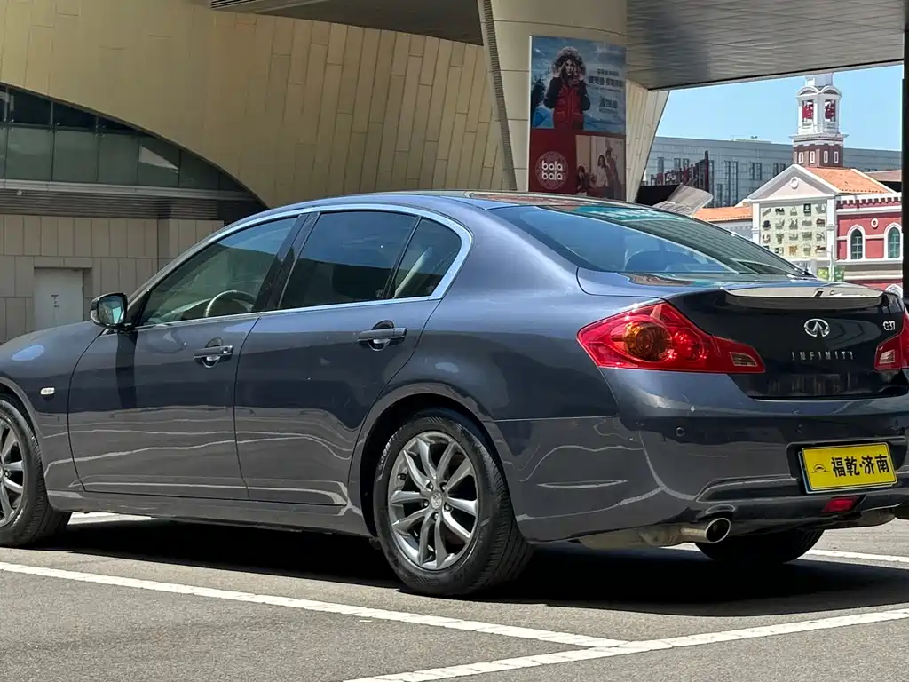 Infiniti G Series 英菲尼迪G系 2009款 G37