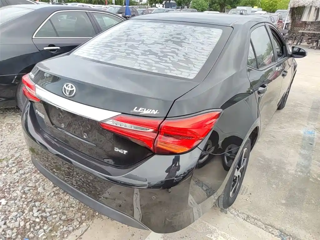 Levin Facelift 185 T CVT Elite CN-V