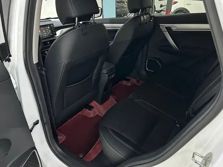 Geely Binyue 1.5 L CVT Super