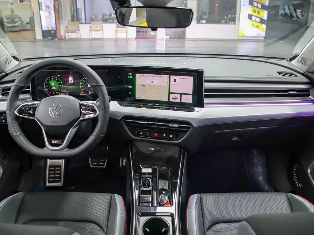 Lamando Lamando L 280 TSI DSG Spicy Cool