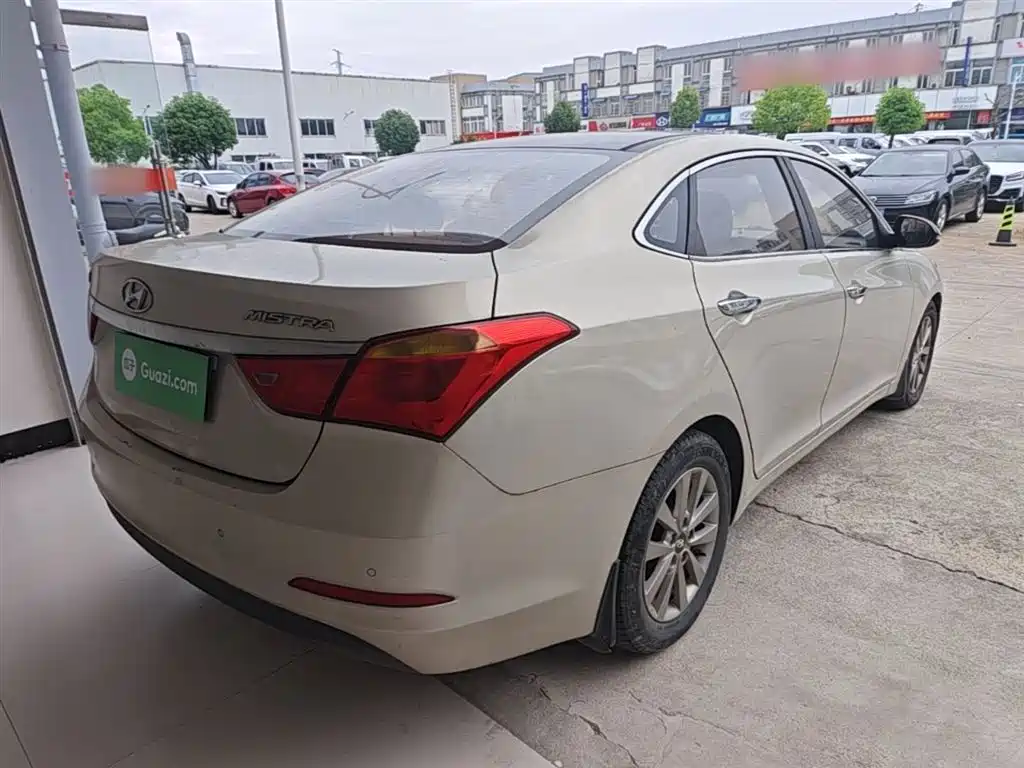 Mistra 1.8 L Auto Intelligent GLS
