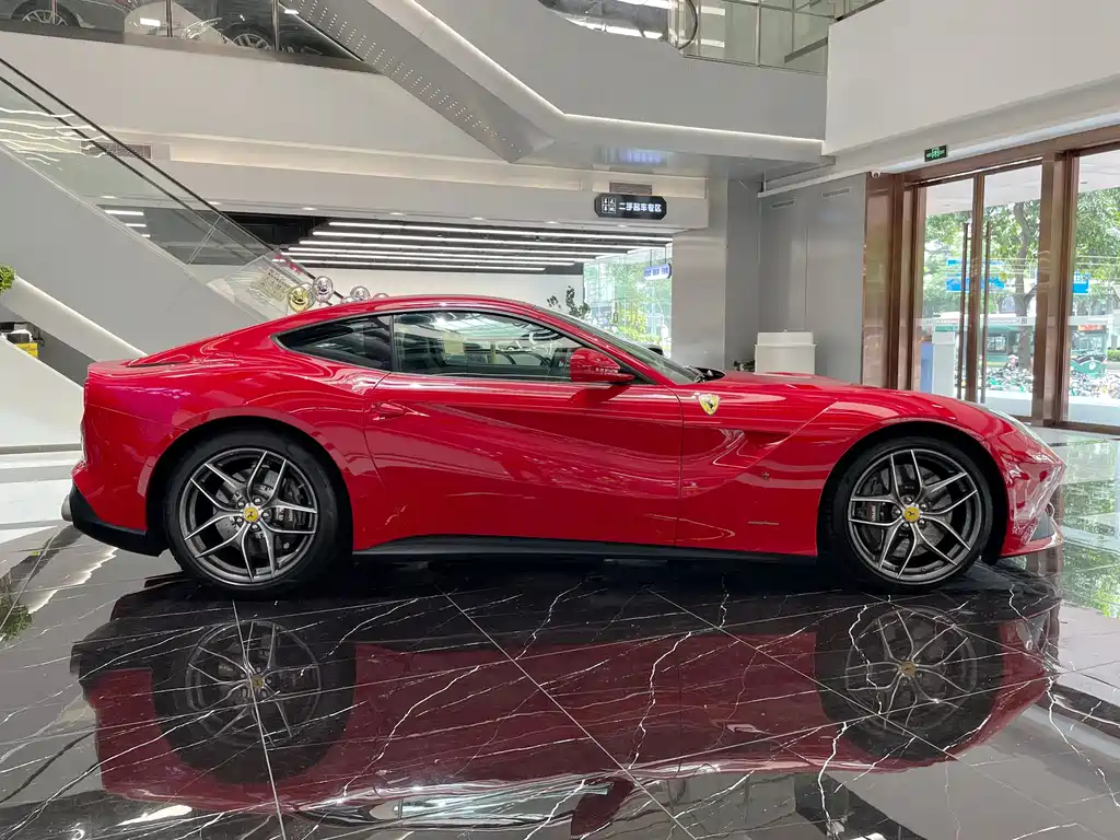F12 berlinetta 6.3 L Standard