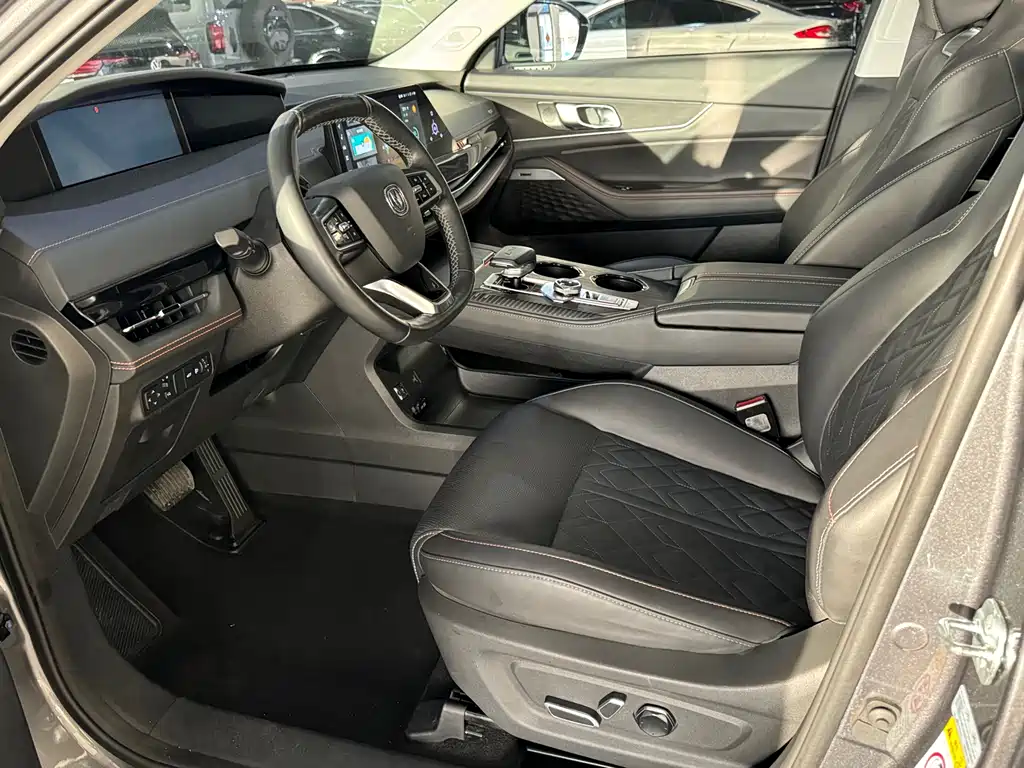 Changan UNI-K 2.0 T Distinguished