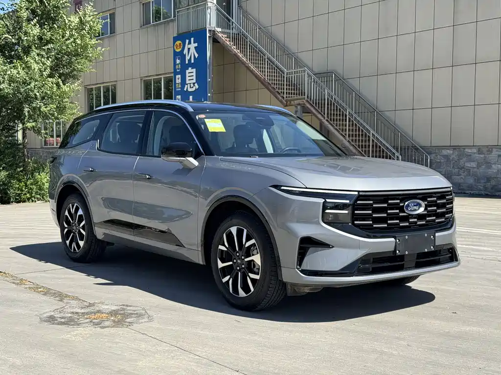 Edge Edge L 2.0 T EcoBoost E Hybrid 4 WD 7-seat Supreme