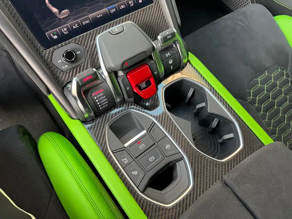 Urus 4.0 T V8