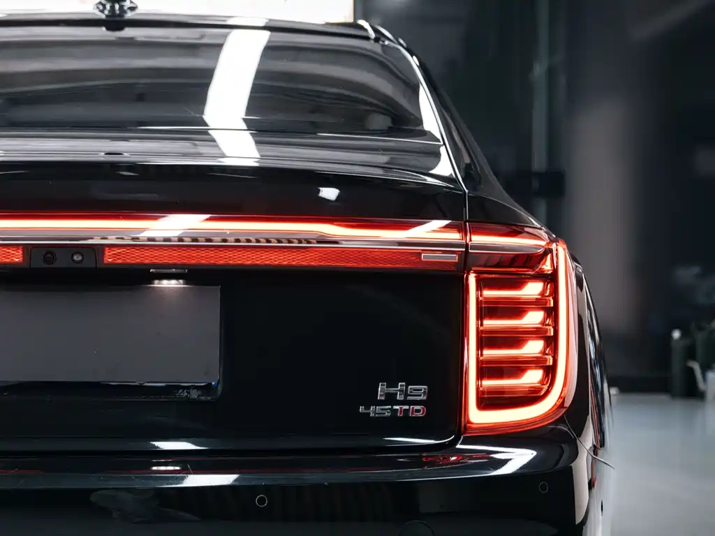 Hongqi H9 2.0 T Connected Flagship