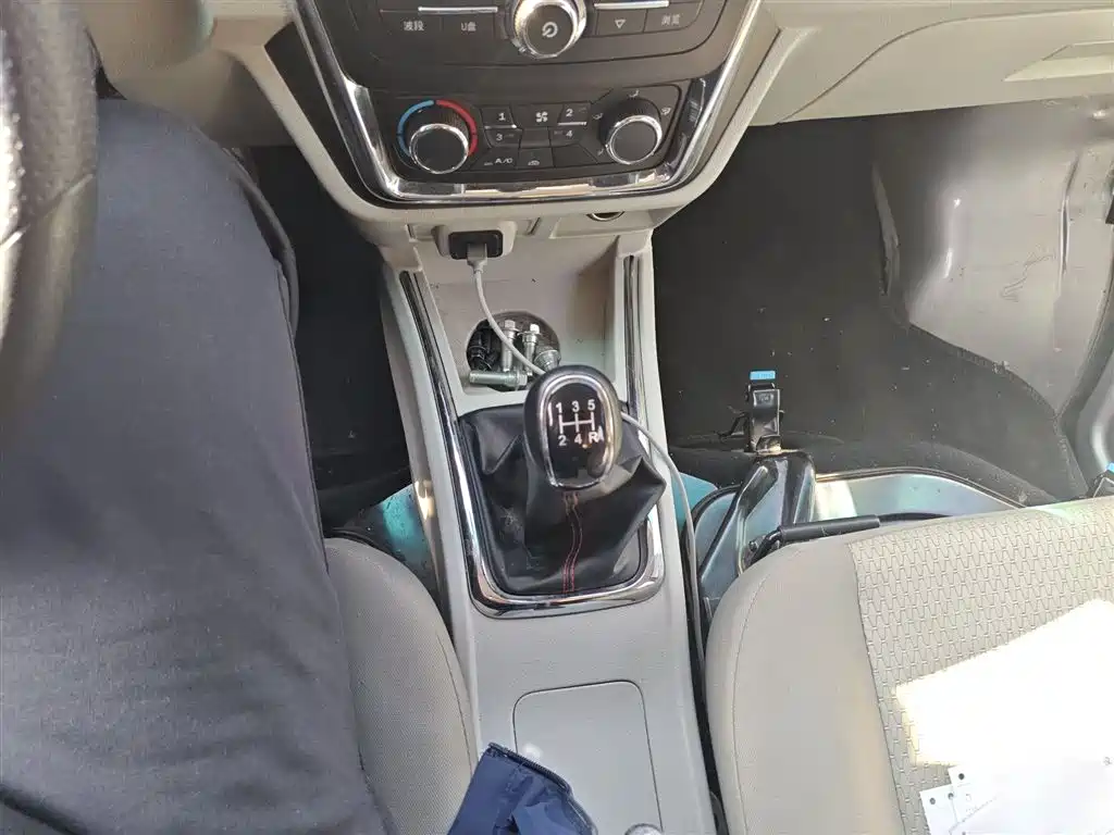 Xiaohaishi X30 小海狮X30 2024款 1.5 L 财富型客车 5/6/7座