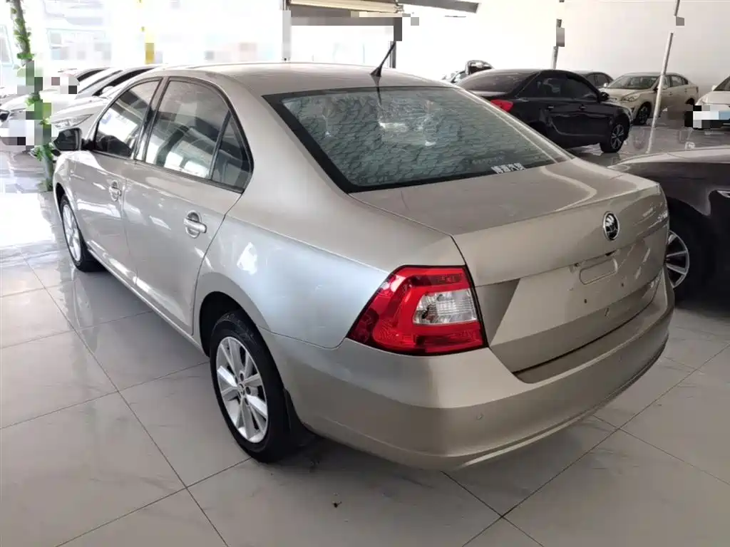 Rapid 1.6 L Auto Smart Select