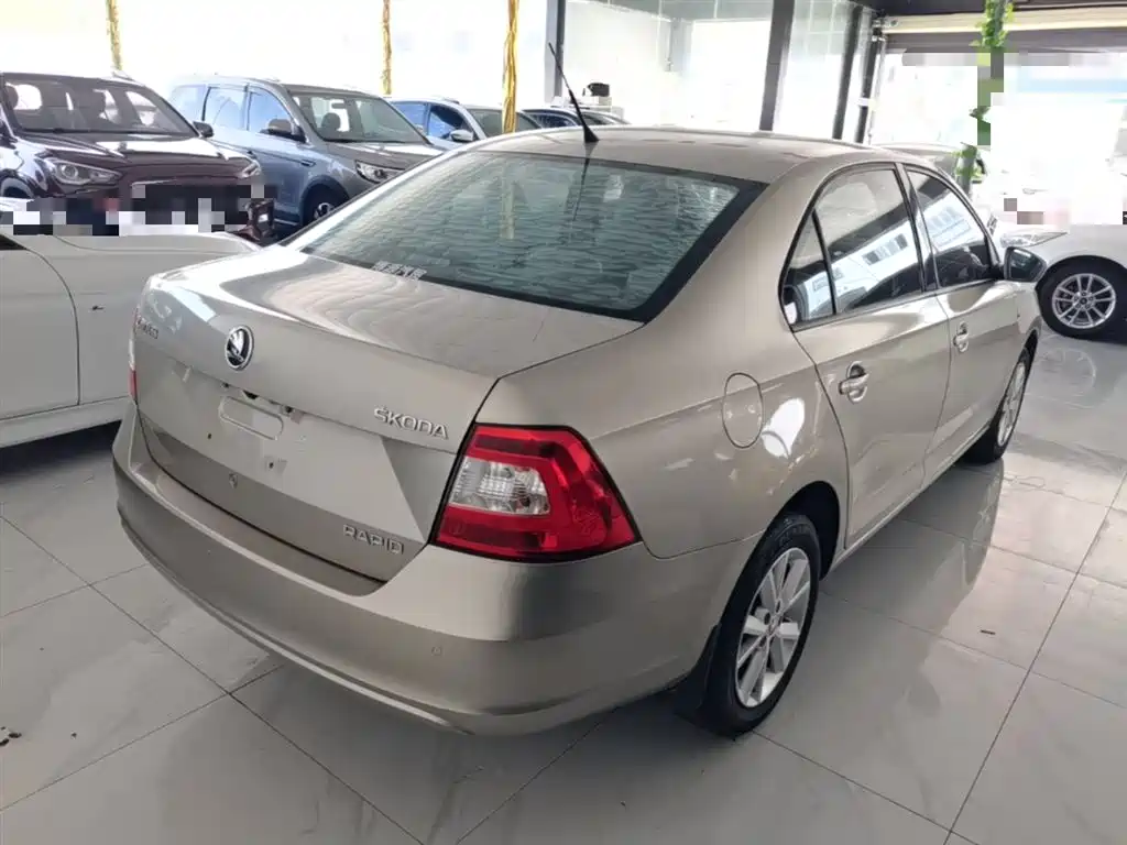 Rapid 1.6 L Auto Smart Select