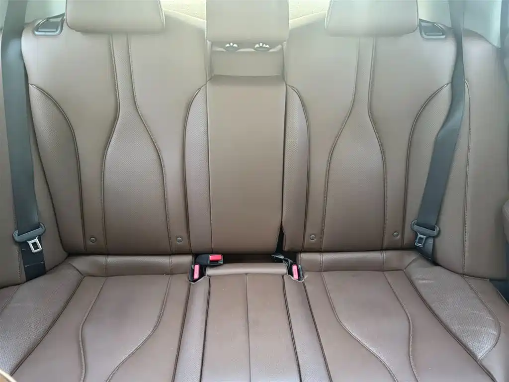 Acura CDX 1.5 T 4 WD Premium Dazzle Style
