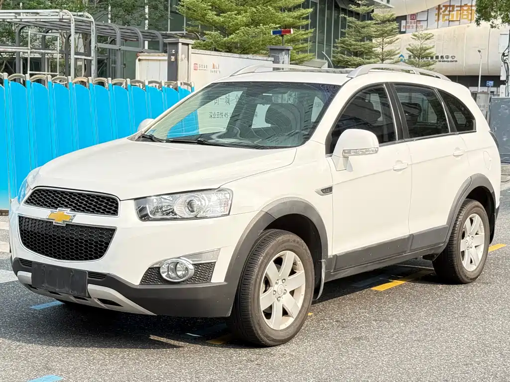 Captiva 2.4 L 4 WD Flagship 7-seat