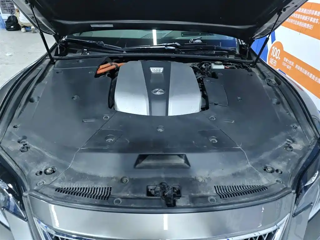 Lexus LS 500 h Luxury CN-V