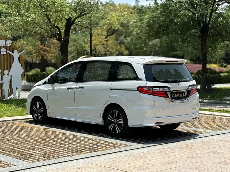 Honda Odyssey 2.0 L Sharp· Smart Enjoyment