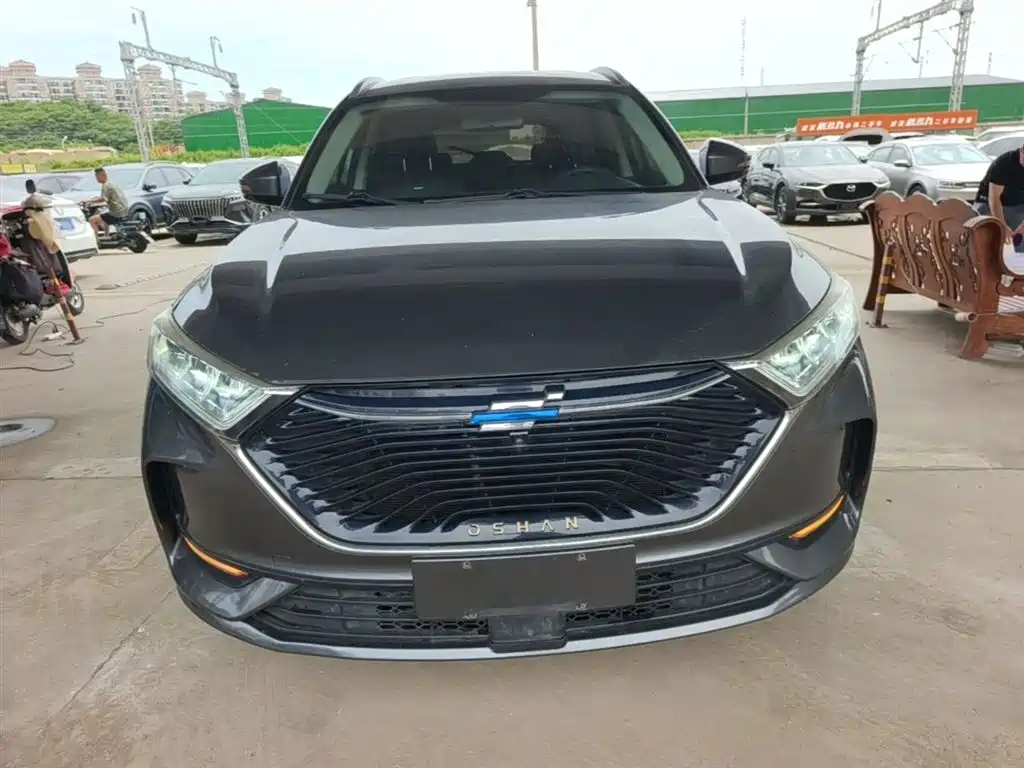 Changan Oshan X7 1.5 T Auto Premium