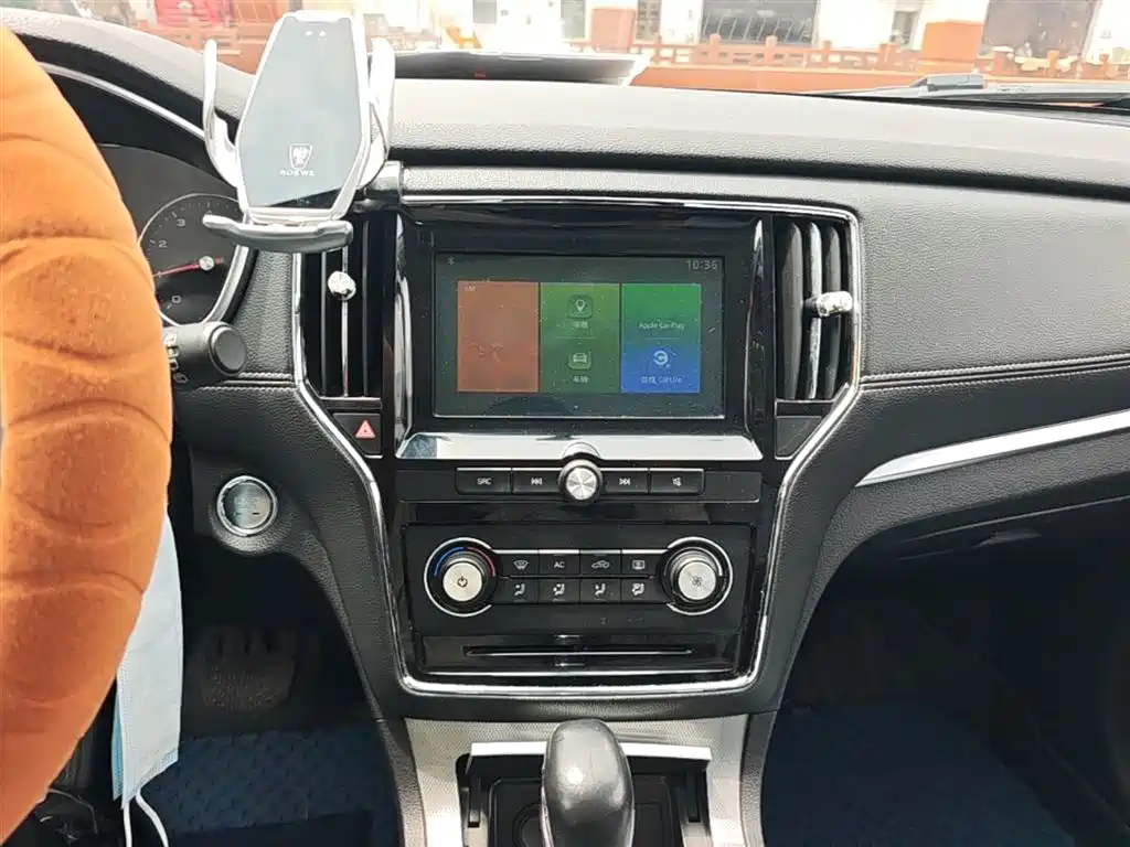Roewe RX5 20 T 2 WD Auto Flagship