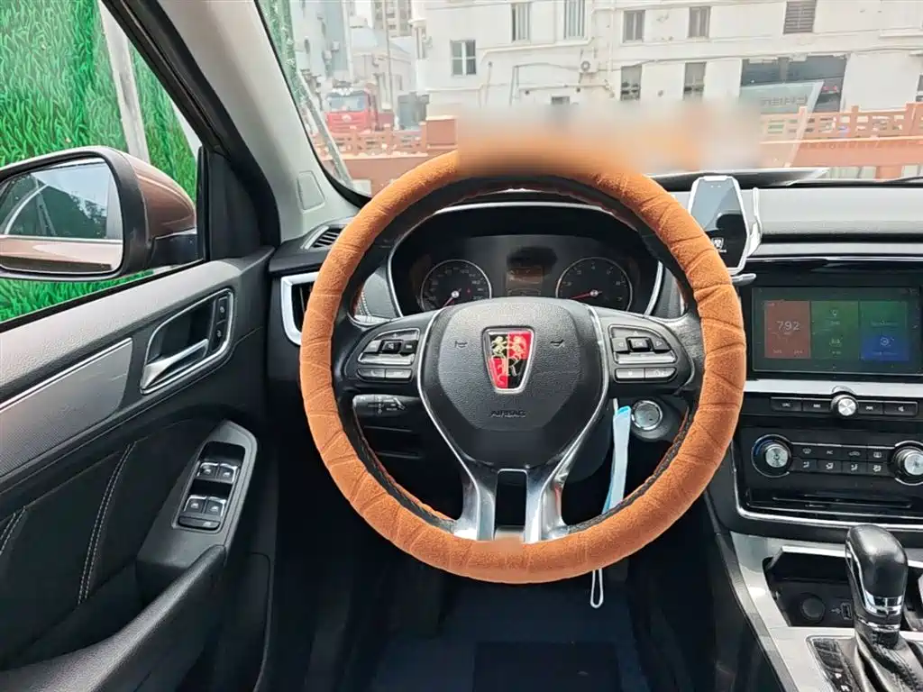 Roewe RX5 20 T 2 WD Auto Flagship