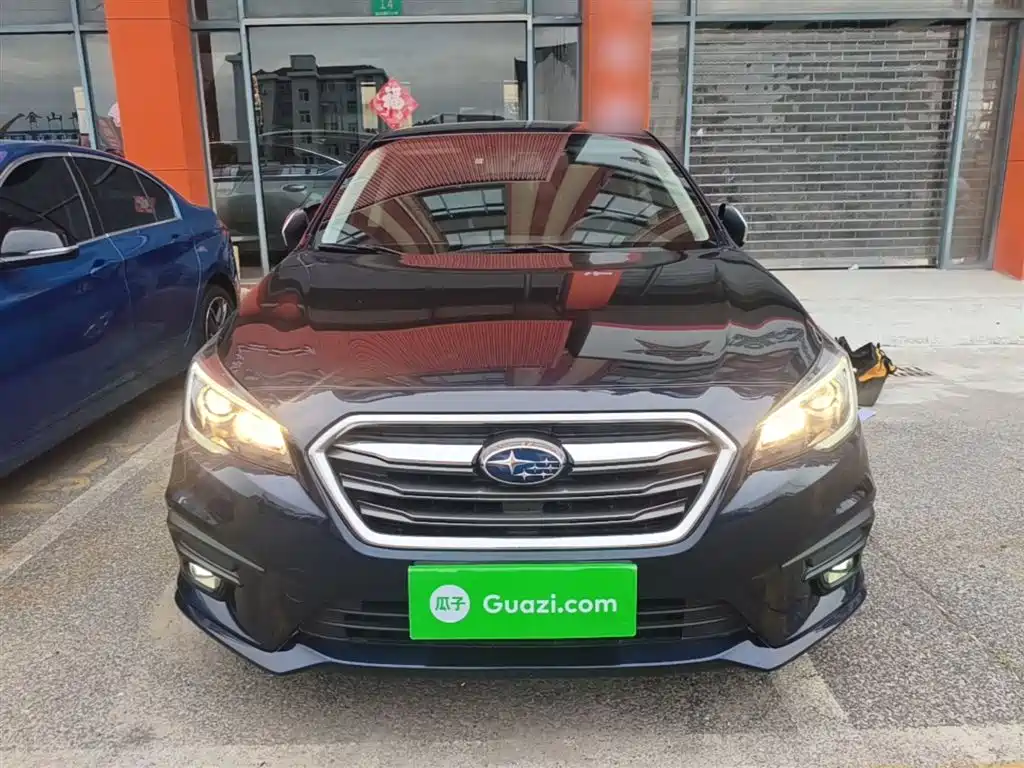 Legacy Facelift 2.5 i AWD Style