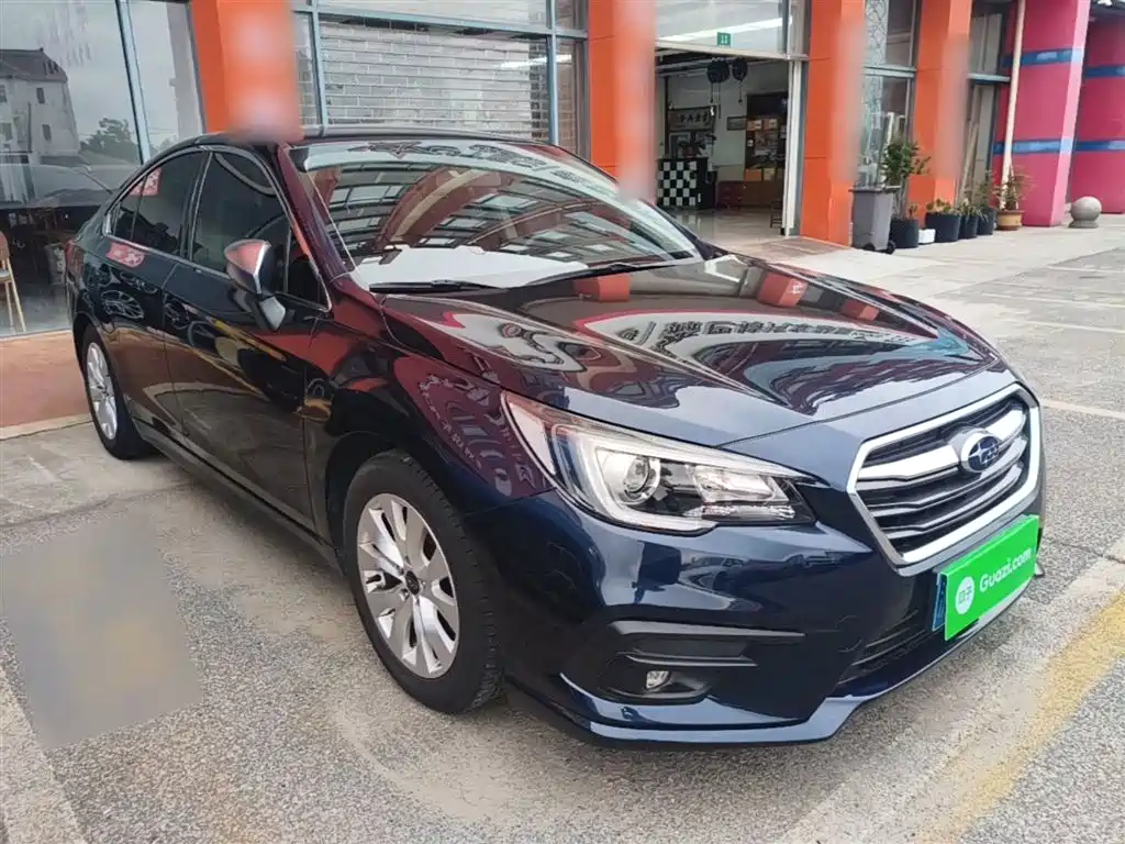 Legacy Facelift 2.5 i AWD Style