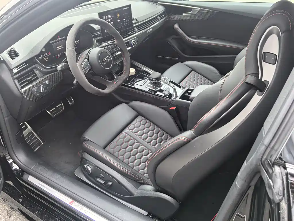 Audi RS 5 RS 5 2.9 T Coupe Ignite Engine