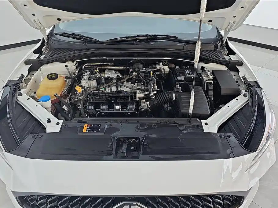 MG5 180 DVVT CVT Style