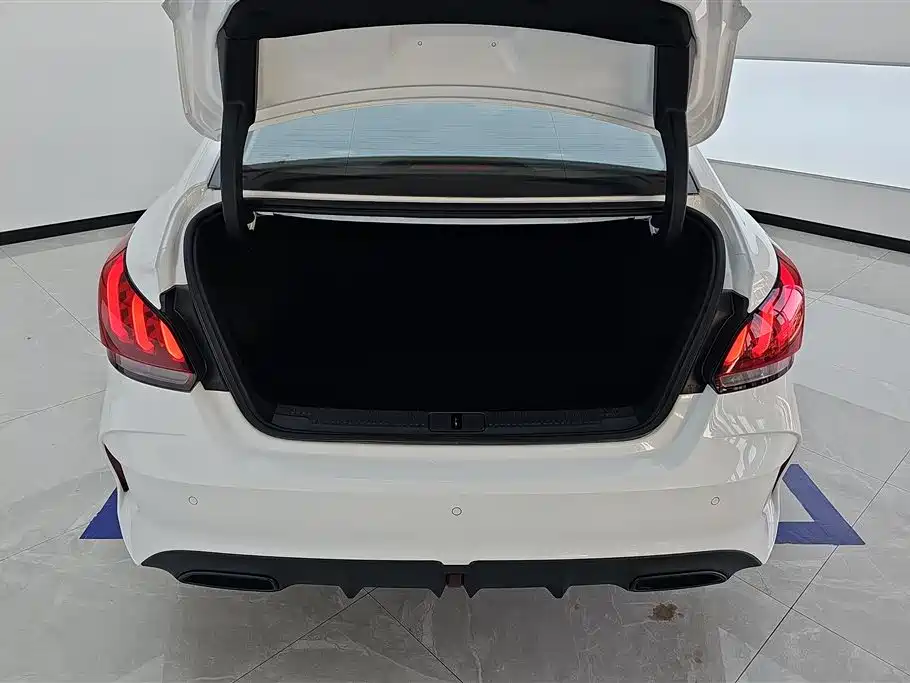 MG5 180 DVVT CVT Style