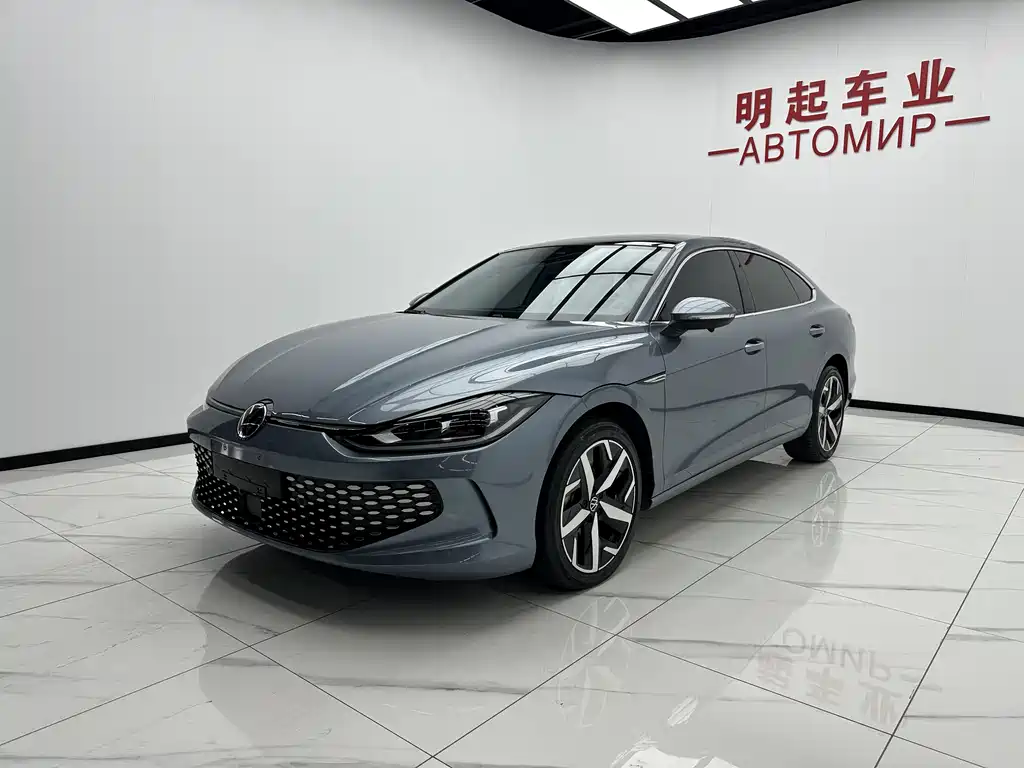 Lamando Lamando L 280 TSI DSG Spicy Cool