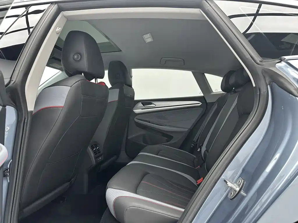 Lamando Lamando L 280 TSI DSG Spicy Cool