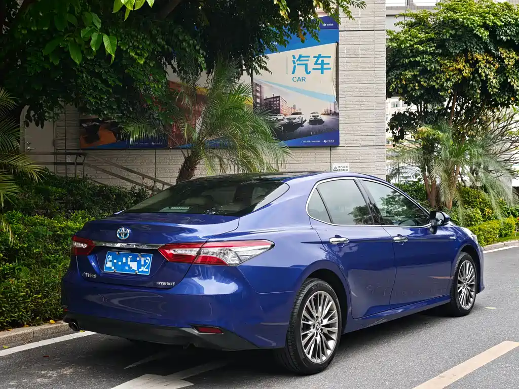 Camry Dual Engine 2.5 HG Luxury CN-V