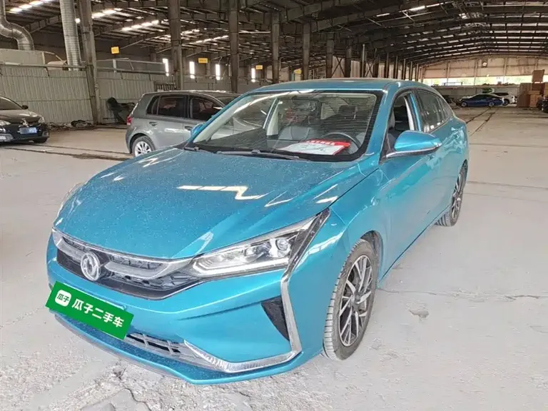 Dongfeng Yixuan 230 T Auto Dazzle