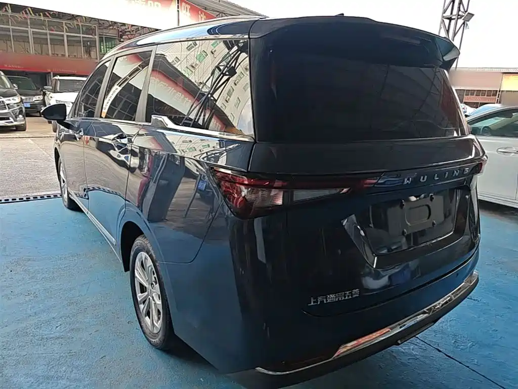 Wuling Jiachen 1.5 L Manual Smooth Enjoyment Comfort