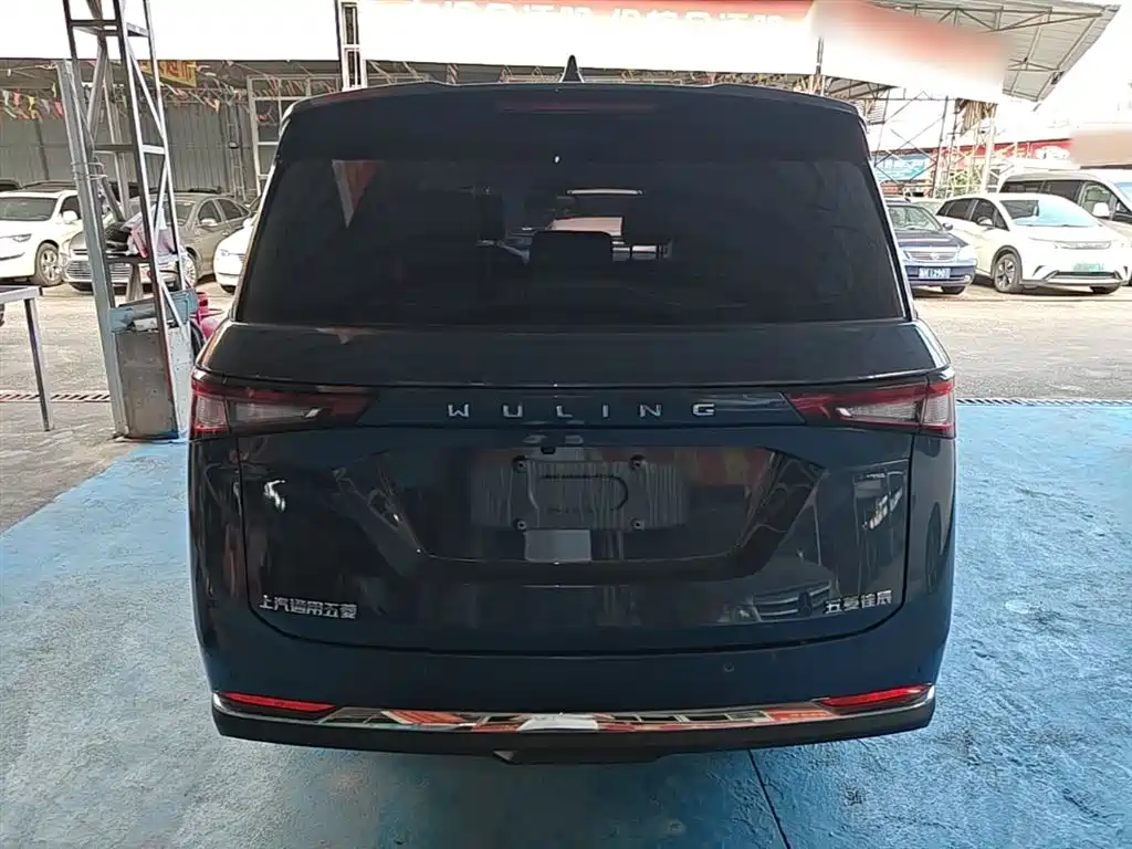 Wuling Jiachen 1.5 L Manual Smooth Enjoyment Comfort
