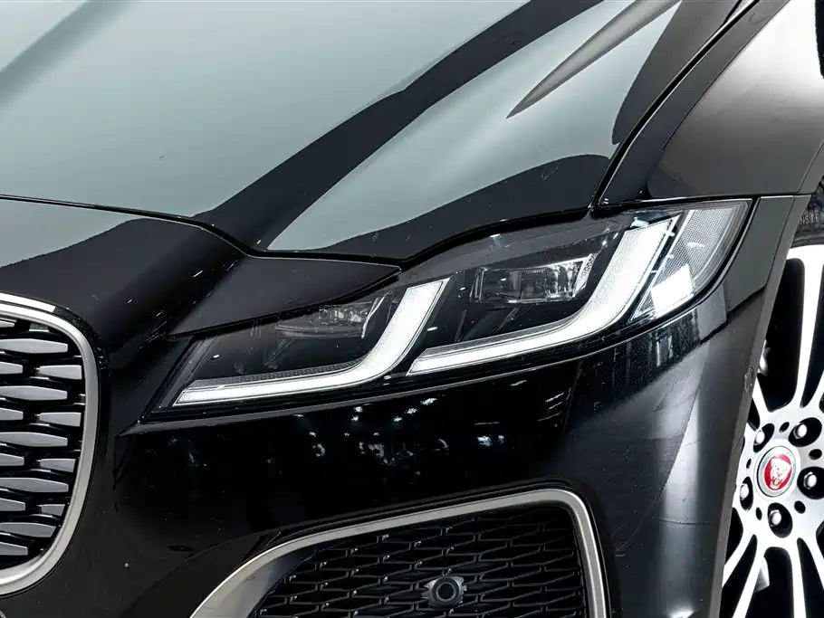 Jaguar XFL 2.0 T P250 2 WD Premium Luxury